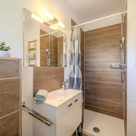 Apartment 7 *